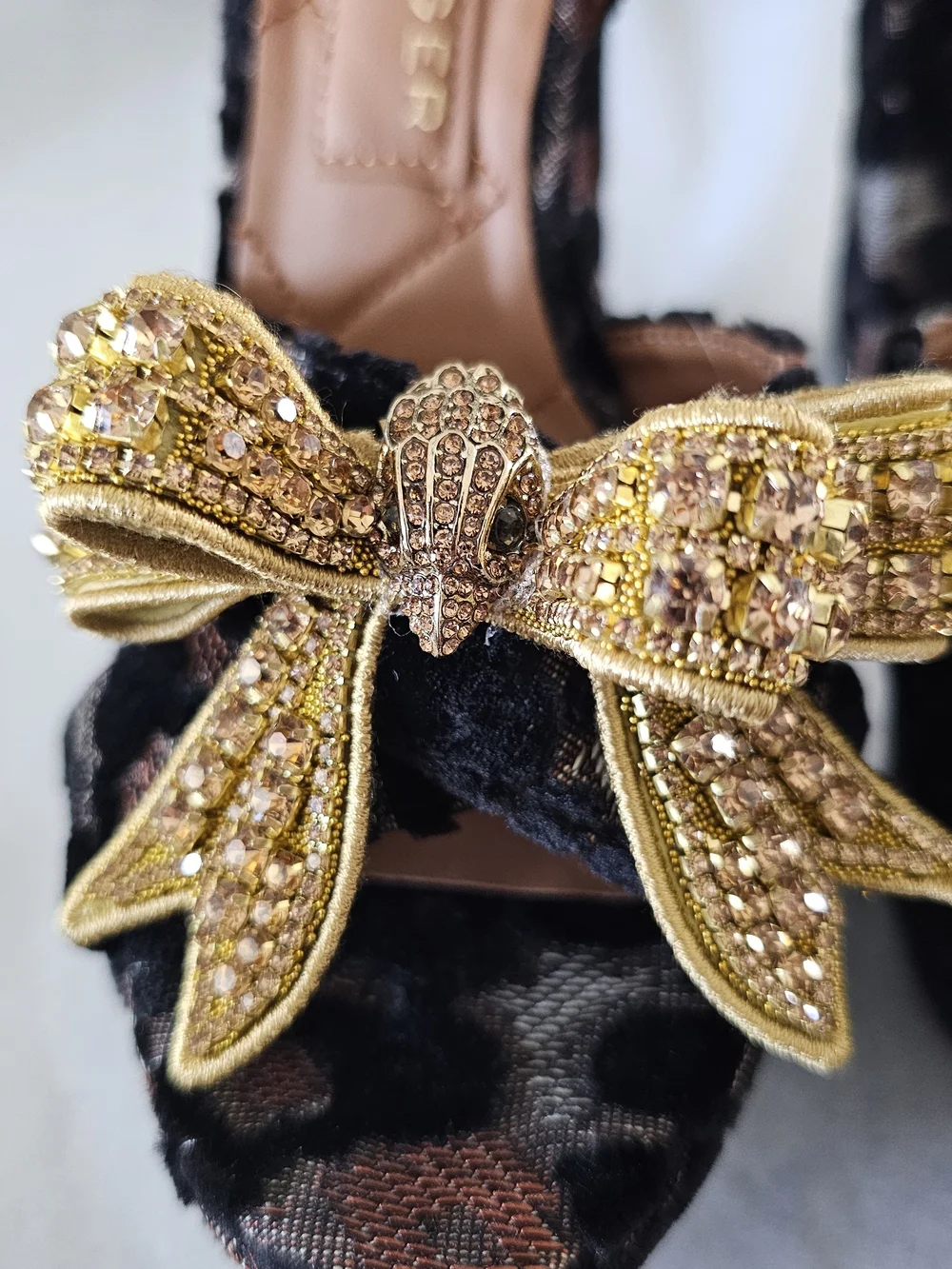Kurt Geiger Black Velvet Platform Sandals w/Gold Crystal Bows Women's Sz 6 & 10 - Picture 5 of 10